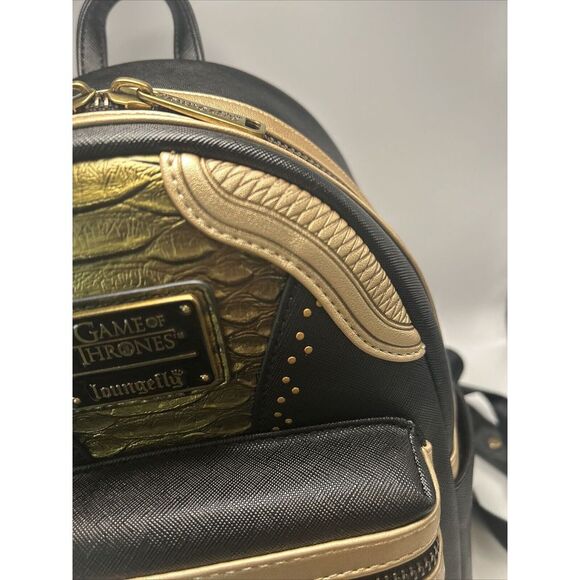 Loungefly Game Of Thrones Queen Cersei Armor Mini Backpack Limited Edition NWT - Picture 16 of 16